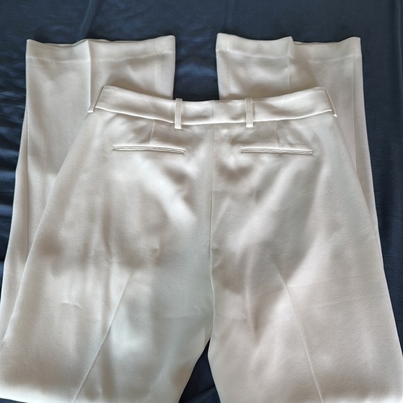 Elie Tahari Fully Lined Dress Pants – White, Size 8 (Worn Once) - Picture 6 of 7